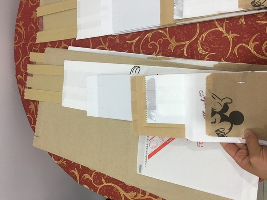 De luxe drukte de Zakjuwelen van het Handvat Vetvrije Papier Vetvrije Verpakking