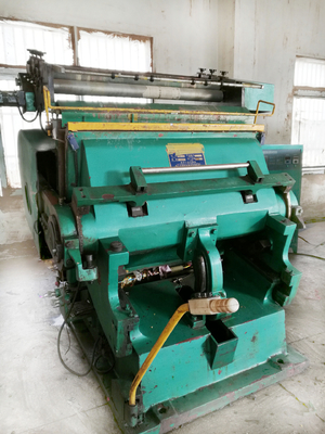 Hj-1500T In reliëf makend Machine 1500*1050mm 150T-Configuratielijst