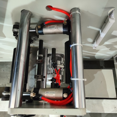De de Drukmachine van hoge snelheidsflexo voor Maximumefficiency, Drukkleur is whitle, Band, Kraftpapier-document, inkt