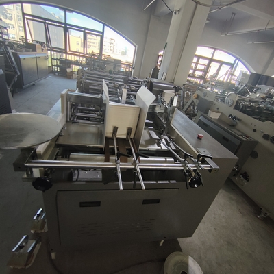 Niet-standaard kartonnen machine # decoratieve werken # voedselkarton # wegwerplunchbox # Hot-melt lijmproces