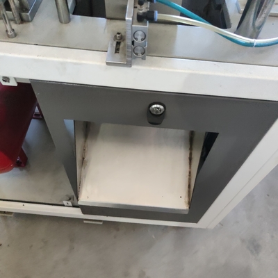 Niet-standaard kartonnen machine # decoratieve werken # voedselkarton # wegwerplunchbox # Hot-melt lijmproces