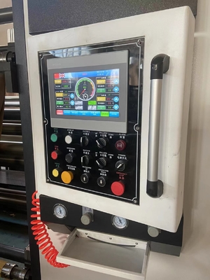 1350mm de Hoge snelheid 30g/M2~350g/M2 van Rewinder van de Bandsnijmachine