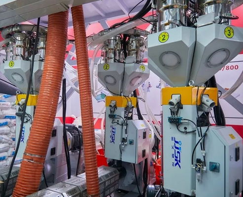 Filmdikte 0,004 tot 0,1 mm Flexibel filmextrusiesysteem met extrusiecapaciteit van 100 tot 500 kg per uur voor filmproductielijnen