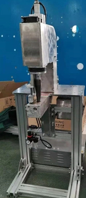 15-30 Geweven Beschermende Kostuum van PCs Min Surgical Gown Making Machine 380V 50Hz het niet