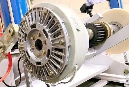 Automatische 1100mm maken Machine 600mm Aluminium in reliëfFolie