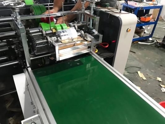 Het Document van hoge snelheidskraftpapier Zak die tot Machine maken 300 PCs/min, Verdraaid Document Kabelhandvat die Machine maken