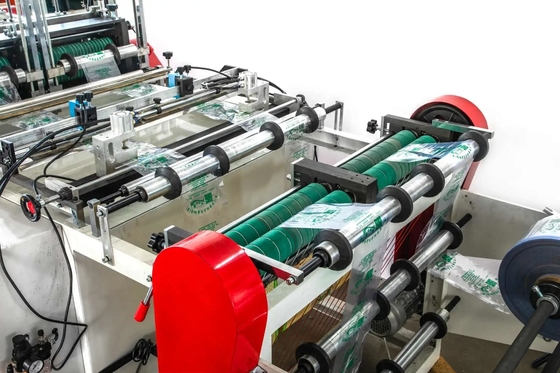 Automatische de Boogzak die van pvc &amp; PE Machine#120*2-PCs/min Speed#100-450mm-Zakwidth#10-100um Materiële dikte veroorzaken
