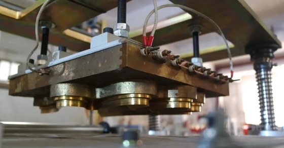 PE polyethyleen handhandschoen die machine maakt met PLC-besturing#polyethyleen draagtas die machine maakt#3600*1500*1950mm Dimensie