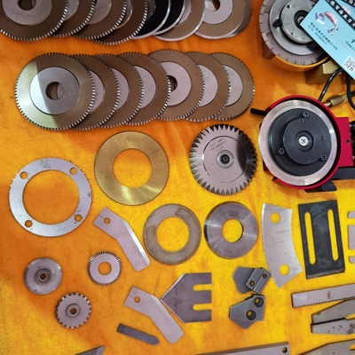 Roterend Matrijzen Scherp Metaal die om Bladen Industriële Koperaluminiumfolie scheuren